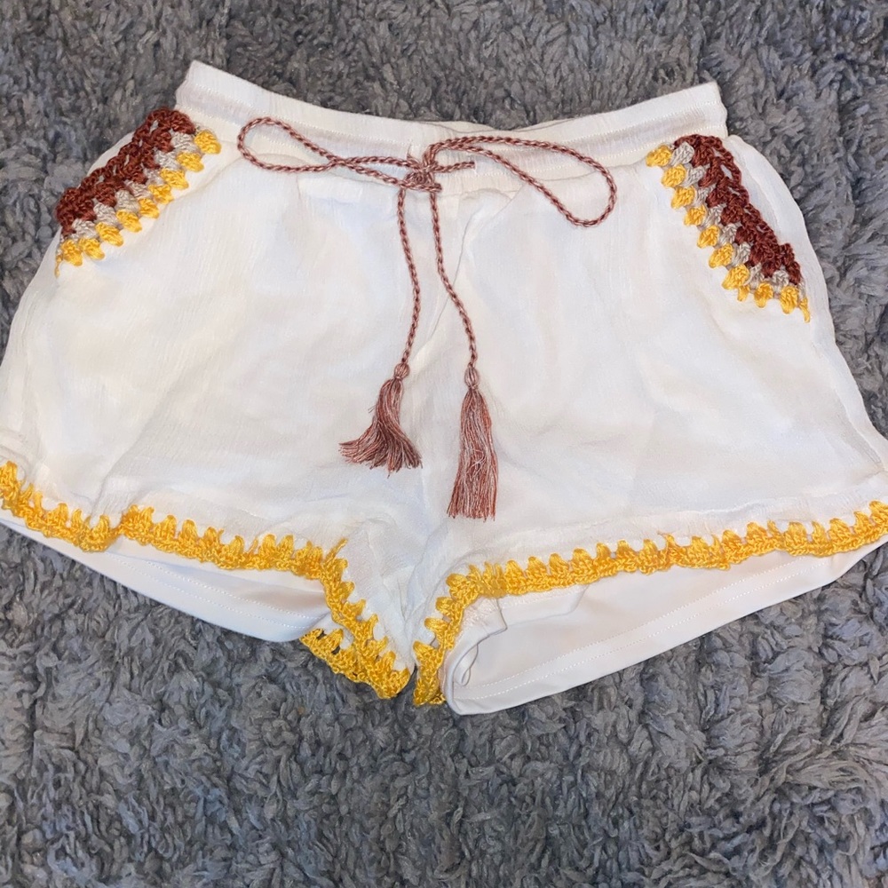 BLUE RAIN FLOWY SHORTS NEVER WORN